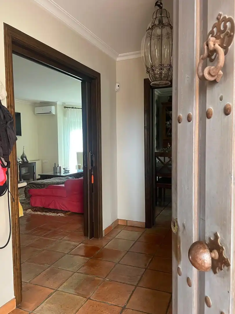 Houses for sale in Algeciras  with Air Conditioner, Private garden and Swimming Pool