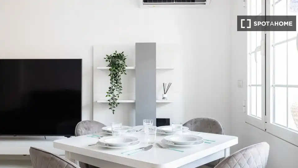 Esszimmer von Wohnungen zur untervermieten in Málaga mit Klimaanlage, Terrasse und Möbliert