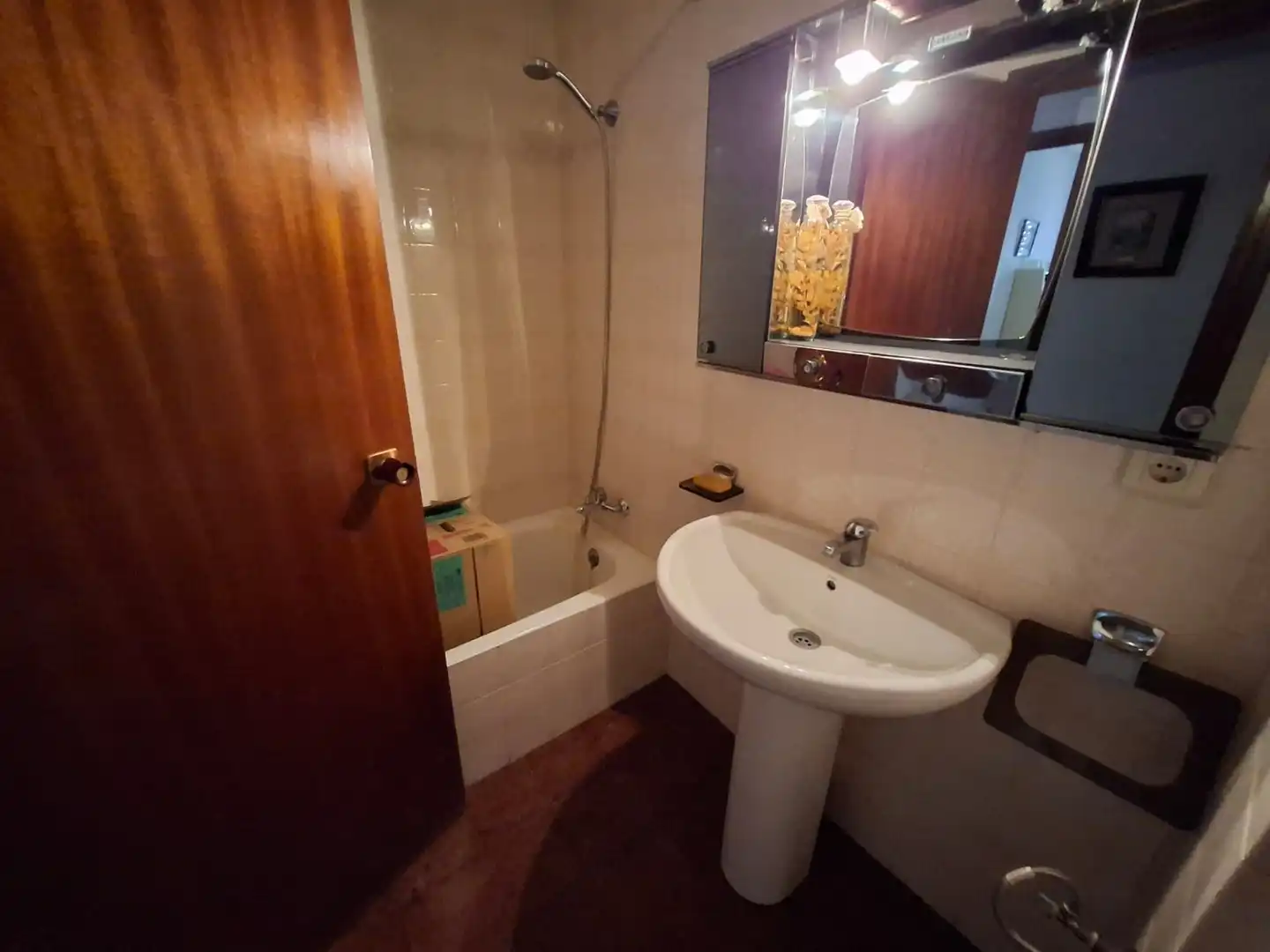 Bathroom of Flat for sale in Ontinyent  with Air Conditioner, Storage room and Balcony