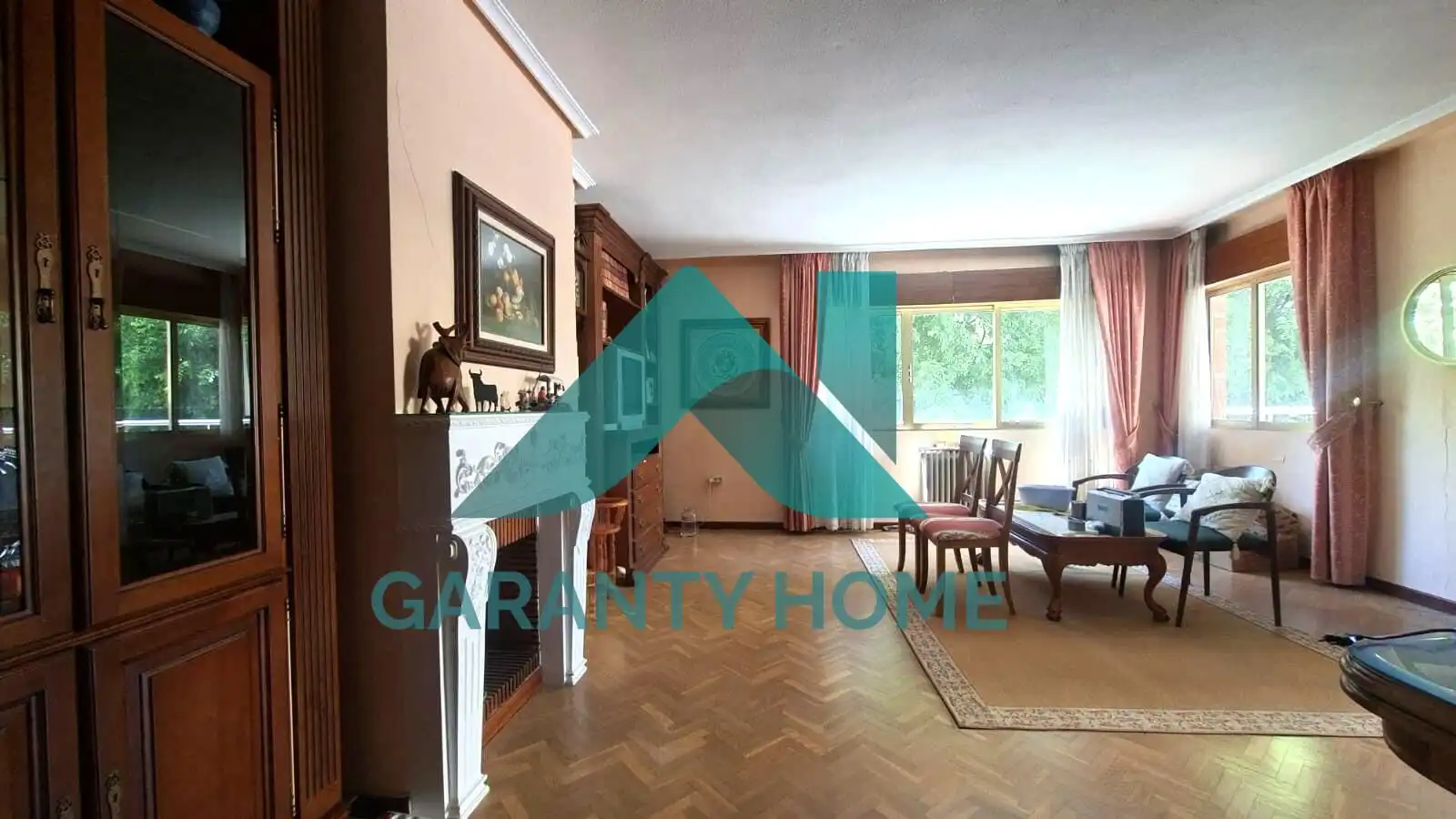 Sala de estar de Piso en venta en Cáceres con Calefacción, Parquet y Terraza