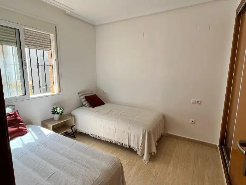 Casa amb jardí en venda a Calle Algarrobo 79, imagen 3