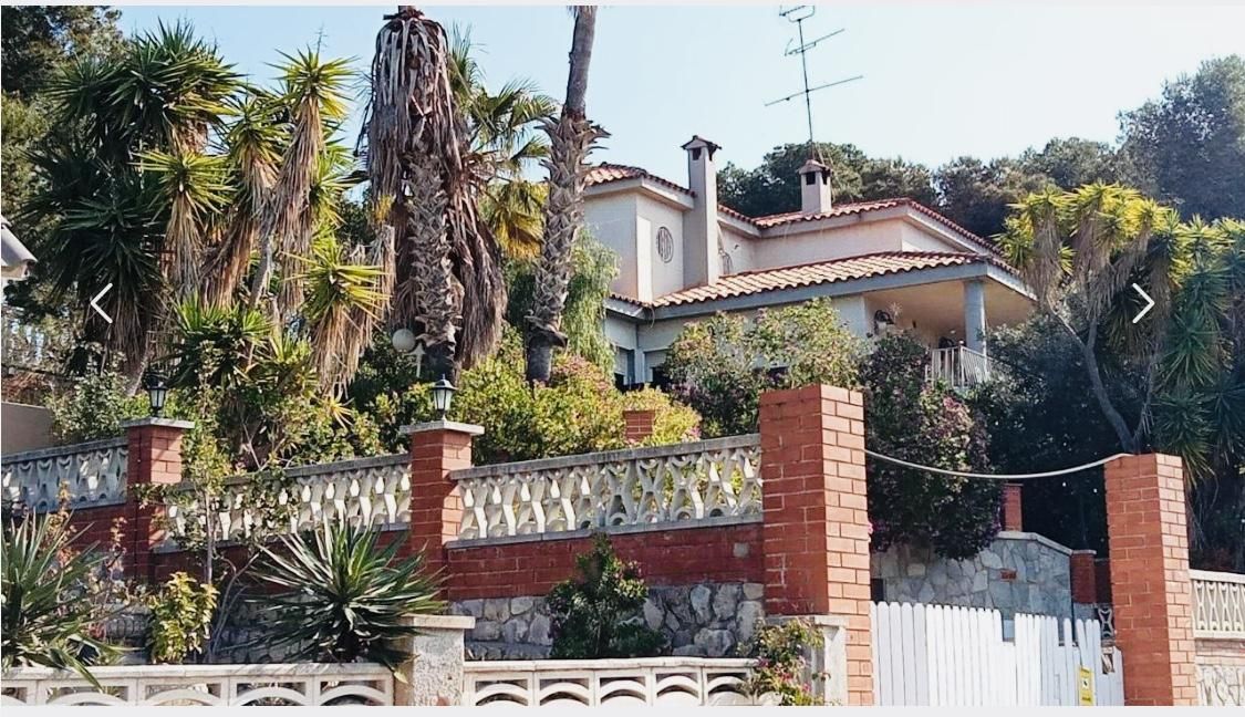 Exterior view of House or chalet for sale in Calafell  with Private garden, Terrace and Swimming Pool