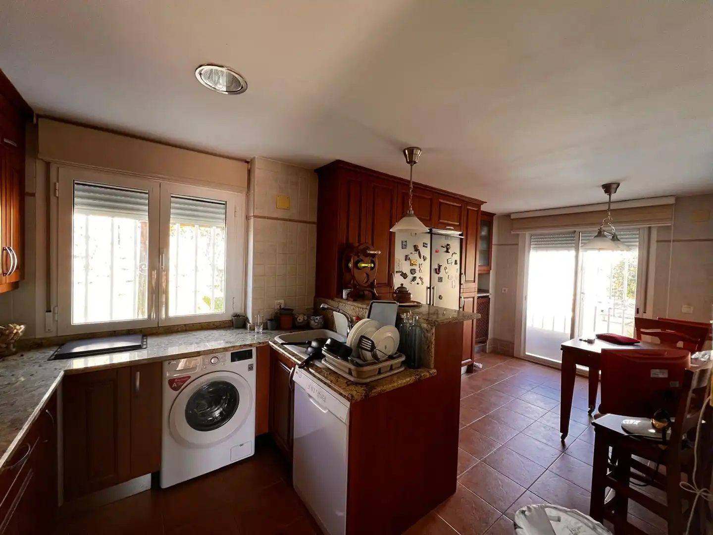 Cocina de Casa adosada en venta en Pozuelo del Rey con Calefacción, Piscina y Amueblado