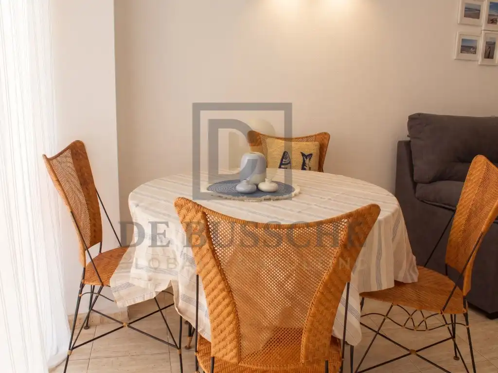 Comedor de Piso de alquiler en Torrevieja con Piscina, Amueblado y Lavadora