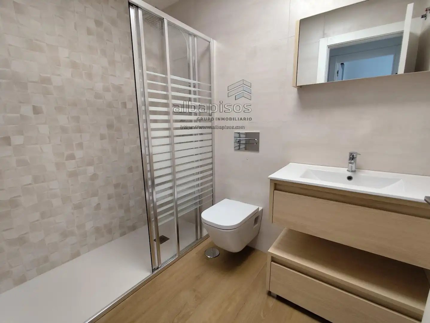 Badezimmer von Wohnung zur Miete in Albacete mit Heizung, Terrasse und Abstellraum