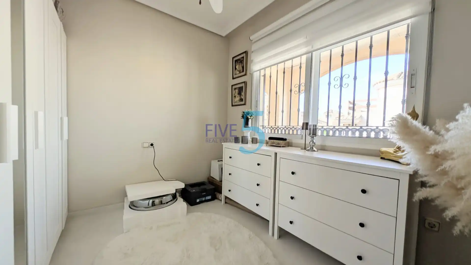 Bedroom of Flat for sale in Orihuela  with Air Conditioner, Heating and Storage room