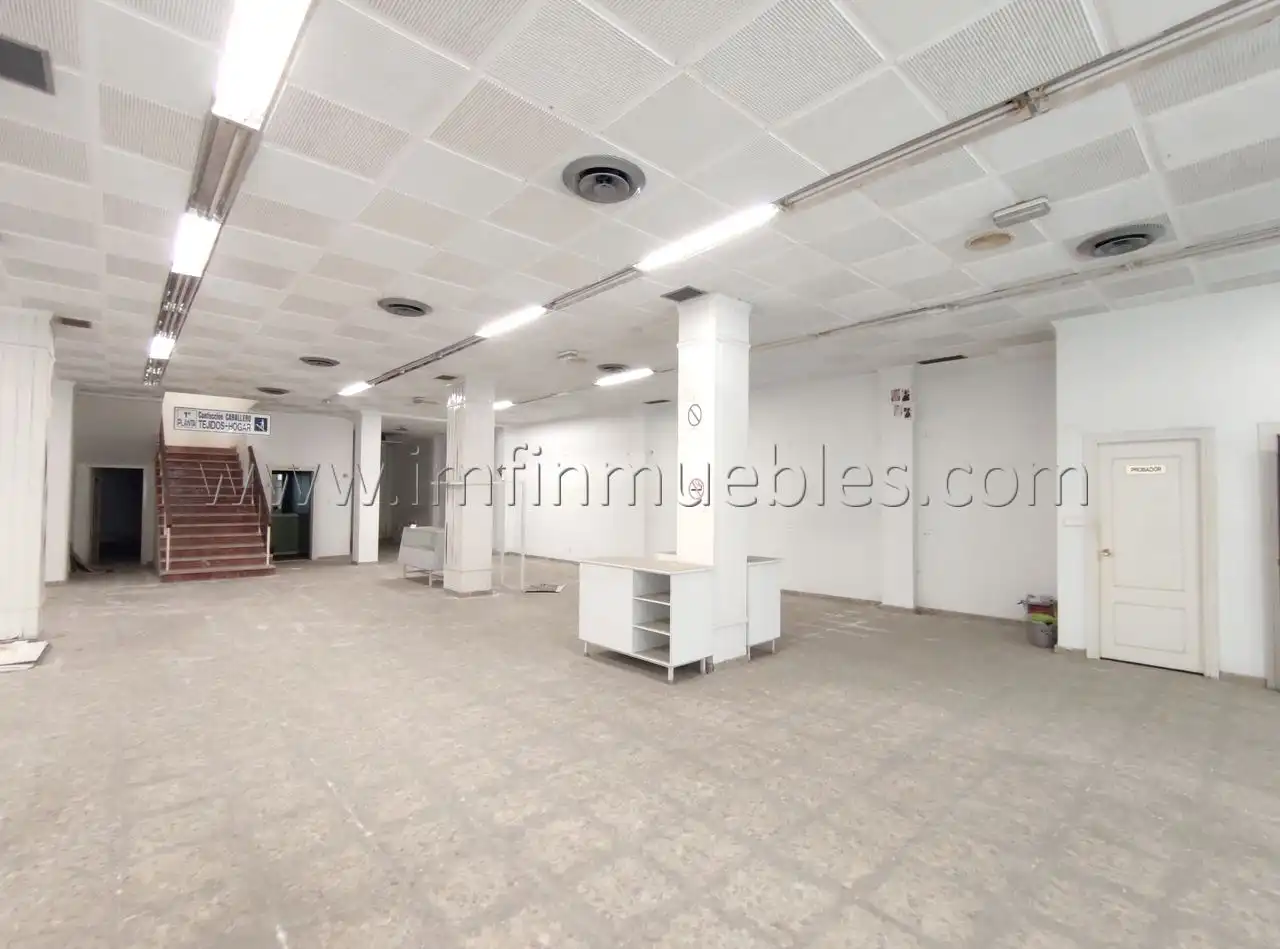 Inmuebles singulares con ascensor en venta en Vélez-Málaga ciudad, imagen 3
