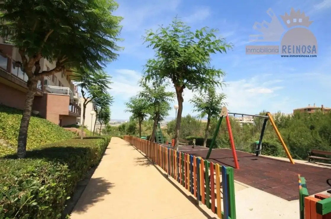 Vista exterior de Casa adosada en venta en Molina de Segura con Piscina comunitaria