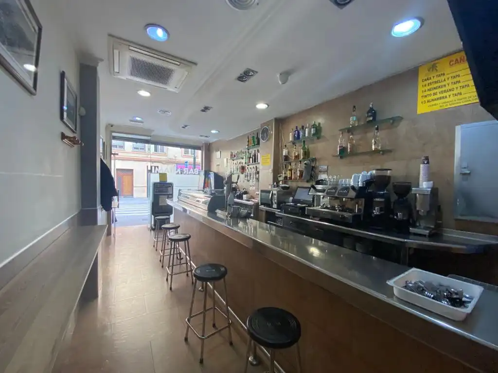 Local en venta en Alcoy / Alcoi con Aire acondicionado y Amueblado