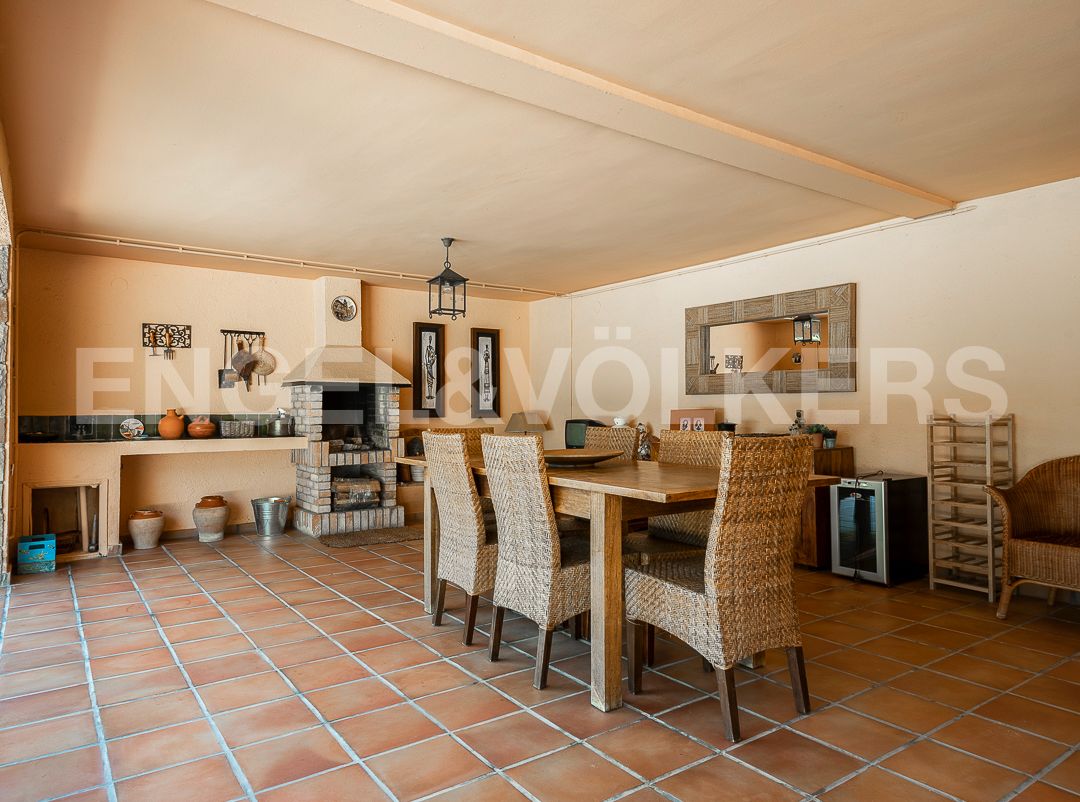 Menjador de Casa o xalet en venda en L'Ametlla del Vallès amb Aire condicionat, Calefacció i Jardí privat