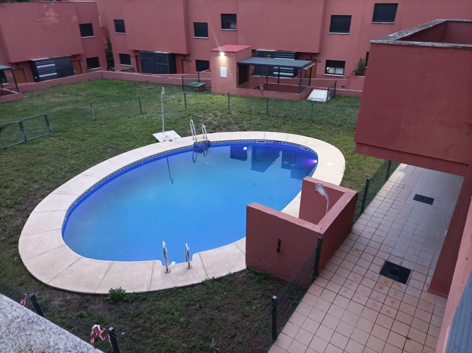 Swimming pool of Apartment for sale in Guillena  with Air Conditioner, Terrace and Community pool