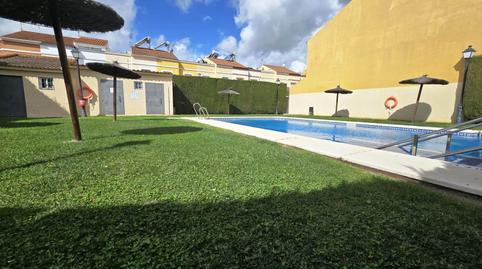 Foto 4 de Casa adosada en venda a Avenida Juan Diego, Sevilla