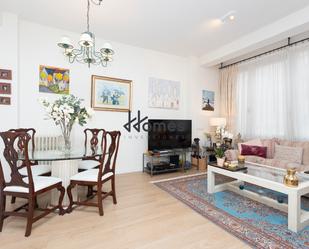 Living room of Flat for sale in  Madrid Capital  with Air Conditioner, Heating and Private garden