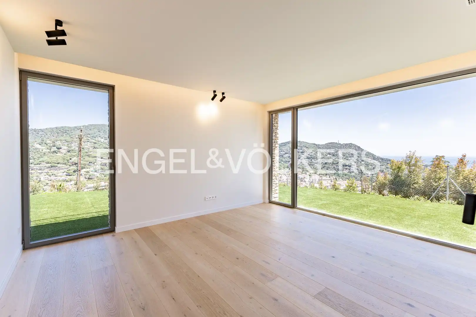 Living room of Houses for sale in Cabrils  with Heating, Private garden and Parquet flooring