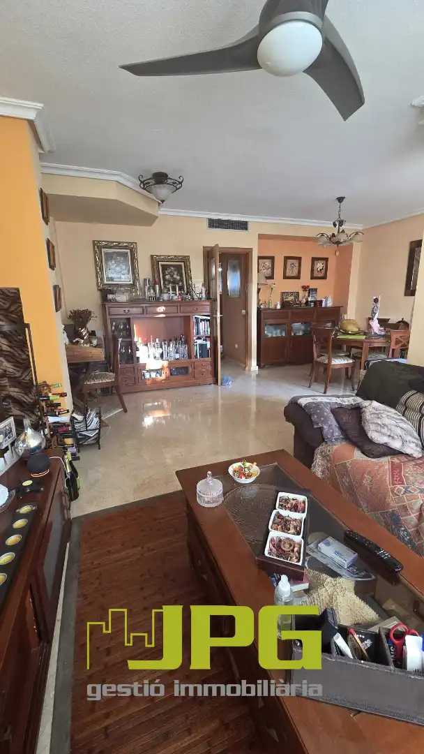 Sala d'estar de Casa adosada en venda en Sant Joan d'Alacant amb Aire condicionat, Calefacció i Jardí privat