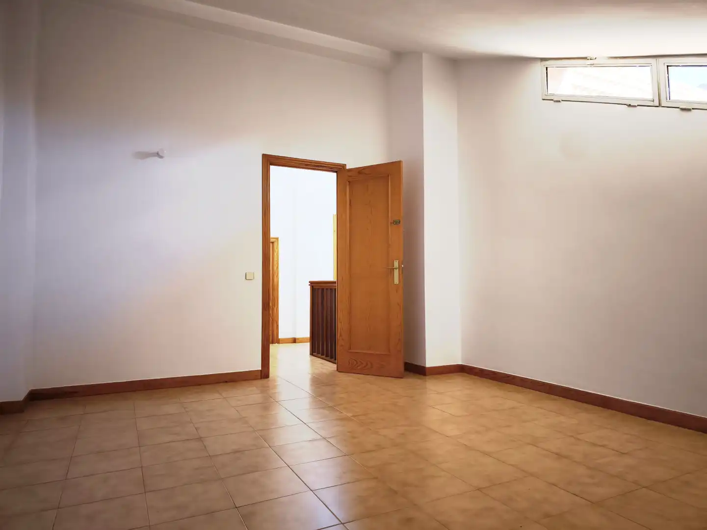 Casa o xalet en venda en  Logroño amb Calefacció, Parquet i Terrassa