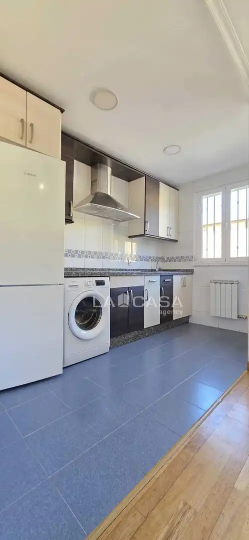 Flat with lift for sale in Calle Bartolomé Herreras, imagen 2