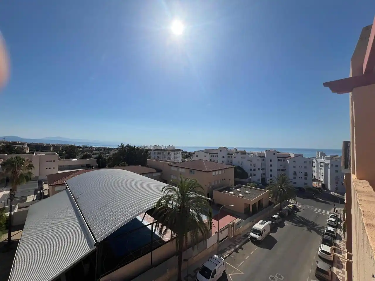 Vista exterior de Ático de alquiler en Benalmádena con Aire acondicionado, Terraza y Trastero