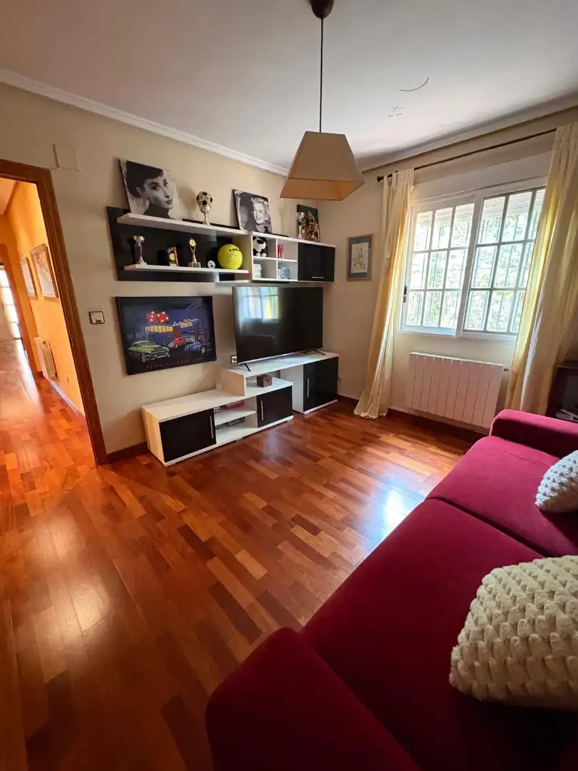 Haus oder Chalet zur Miete in Riba-roja de Túria, Valencia
