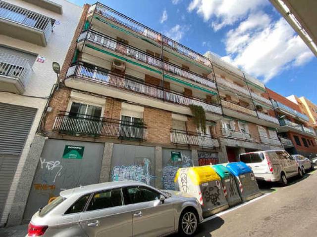 Local comercial en Alquiler en C/ Mora D´Ebre en El Coll