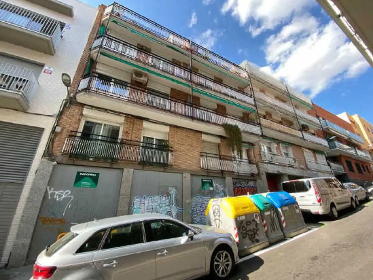 Local de alquiler en C/ Mora D´Ebre, El Coll