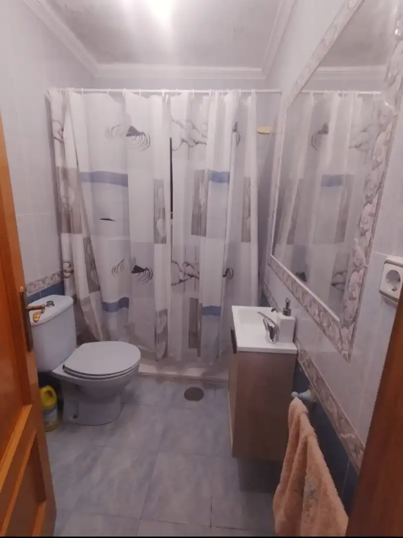Baño de Piso en venta en Sevilla con Amueblado