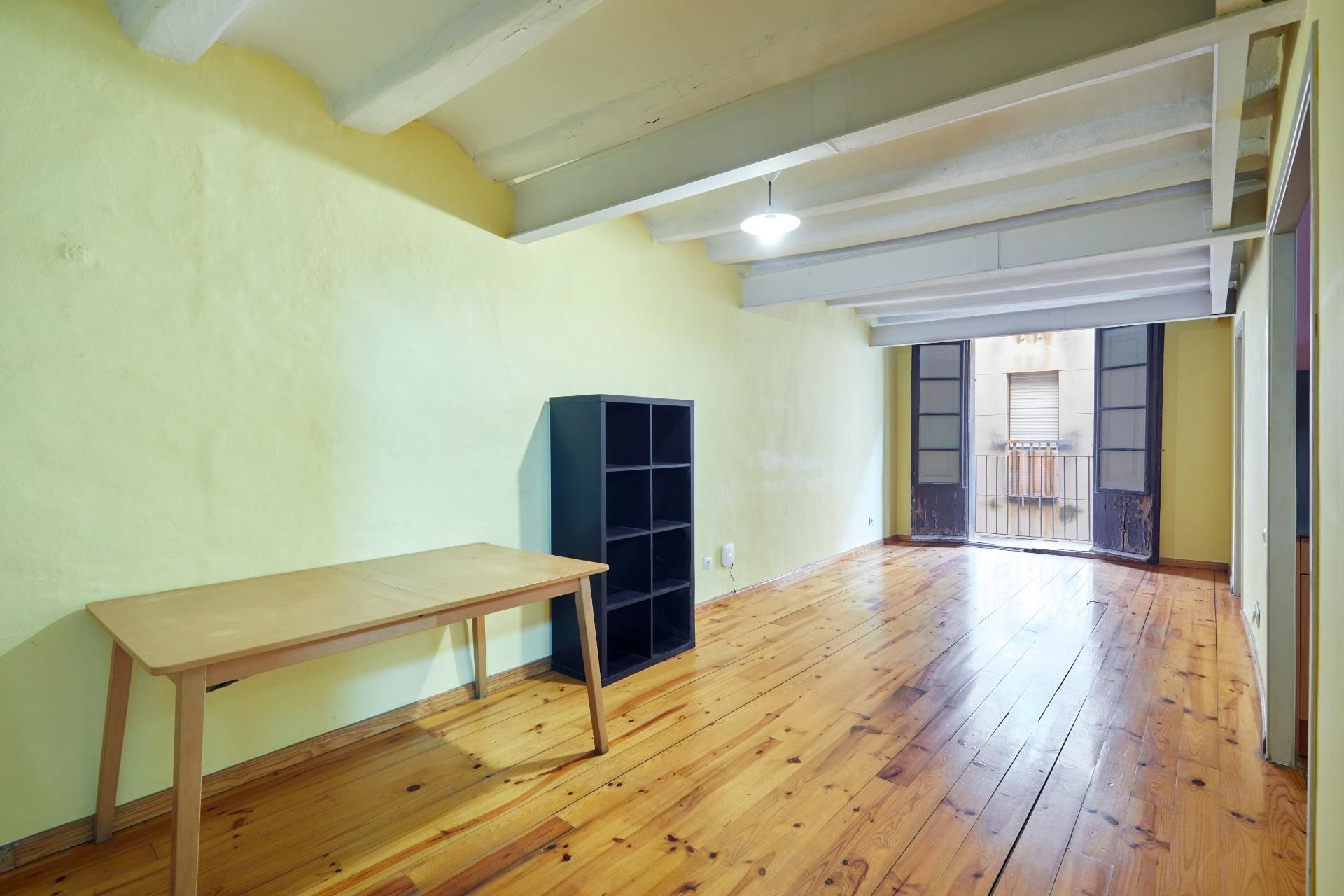Flat for sale in El Raval, Ciutat Vella