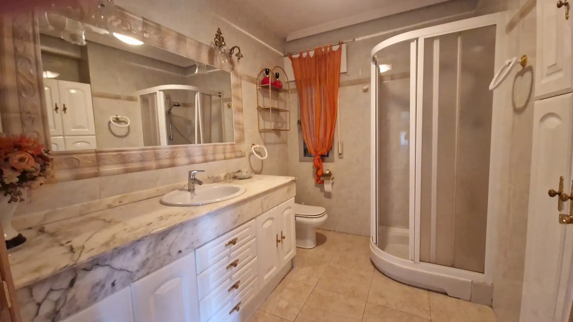 Baño de Casa o chalet en venta en Villalbilla con Aire acondicionado, Calefacción y Jardín privado