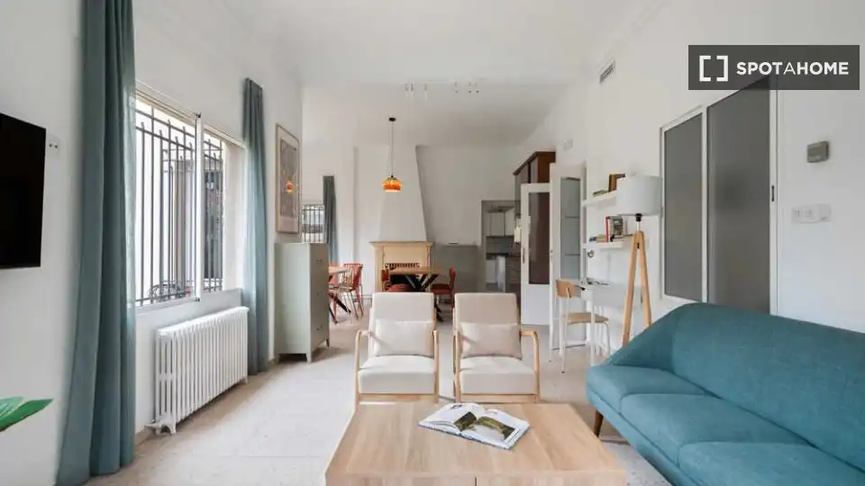 Sala de estar de Piso para compartir en Madrid con Aire acondicionado, Terraza y Amueblado