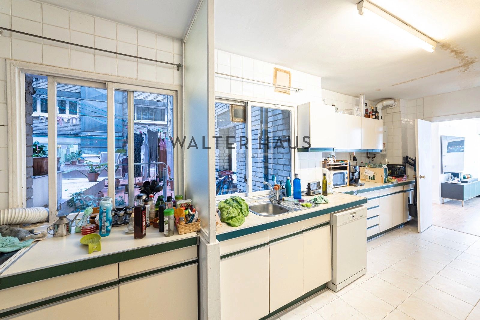 Kitchen of Flat for sale in  Madrid Capital  with Air Conditioner, Heating and Terrace