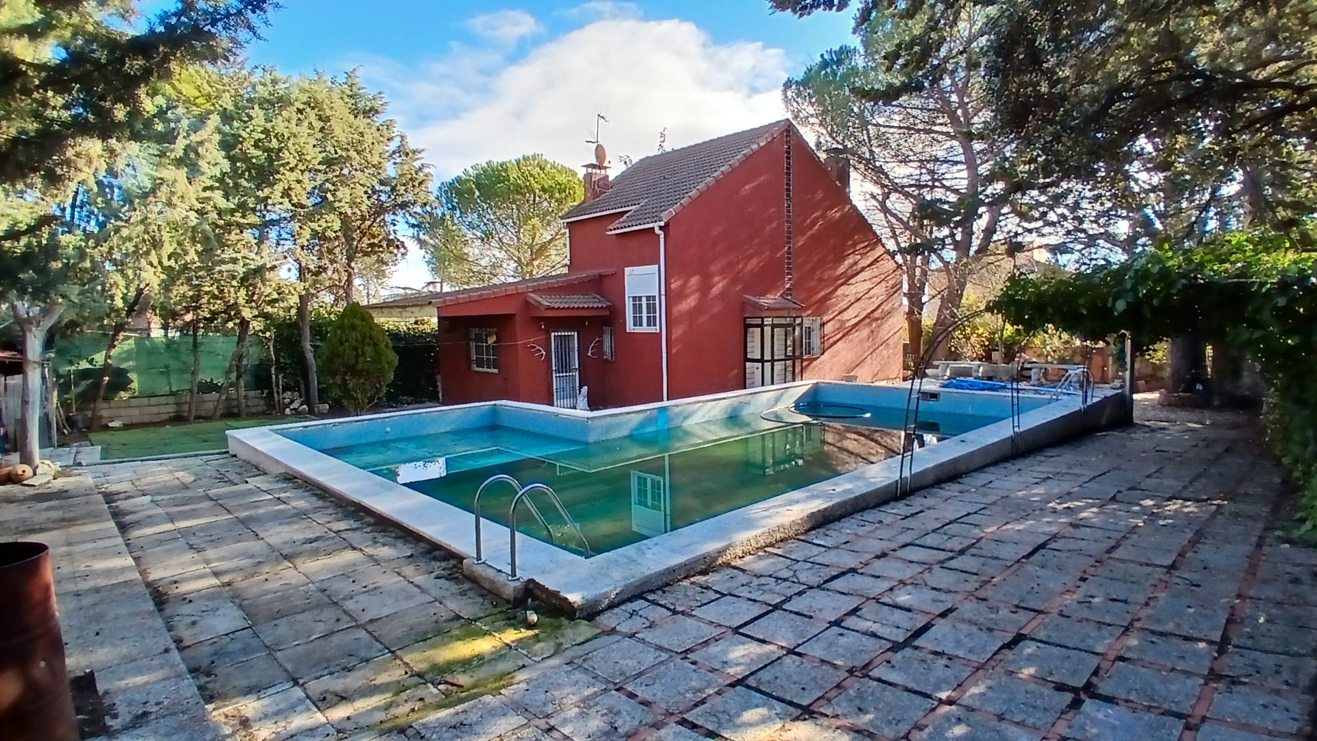 Piscina de Casa o xalet en venda en Guadarrama amb Aire condicionat, Calefacció i Jardí privat