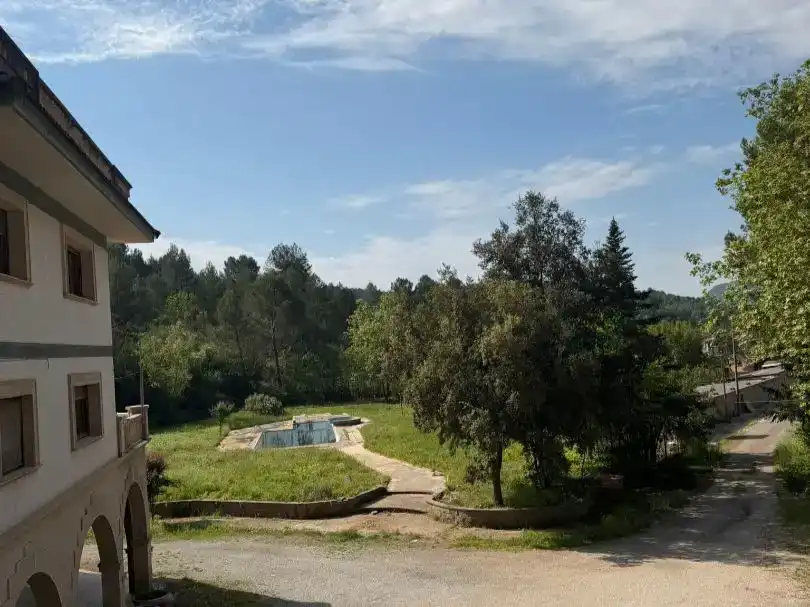 Pis de lloguer en Sallent amb Jardí privat, Piscina i Moblat