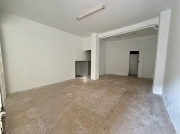Locale commerciale in affitto a San Marcial 1