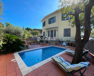 Exterior view of House or chalet for sale in  Barcelona Capital  with Air Conditioner, Terrace and Swimming Pool