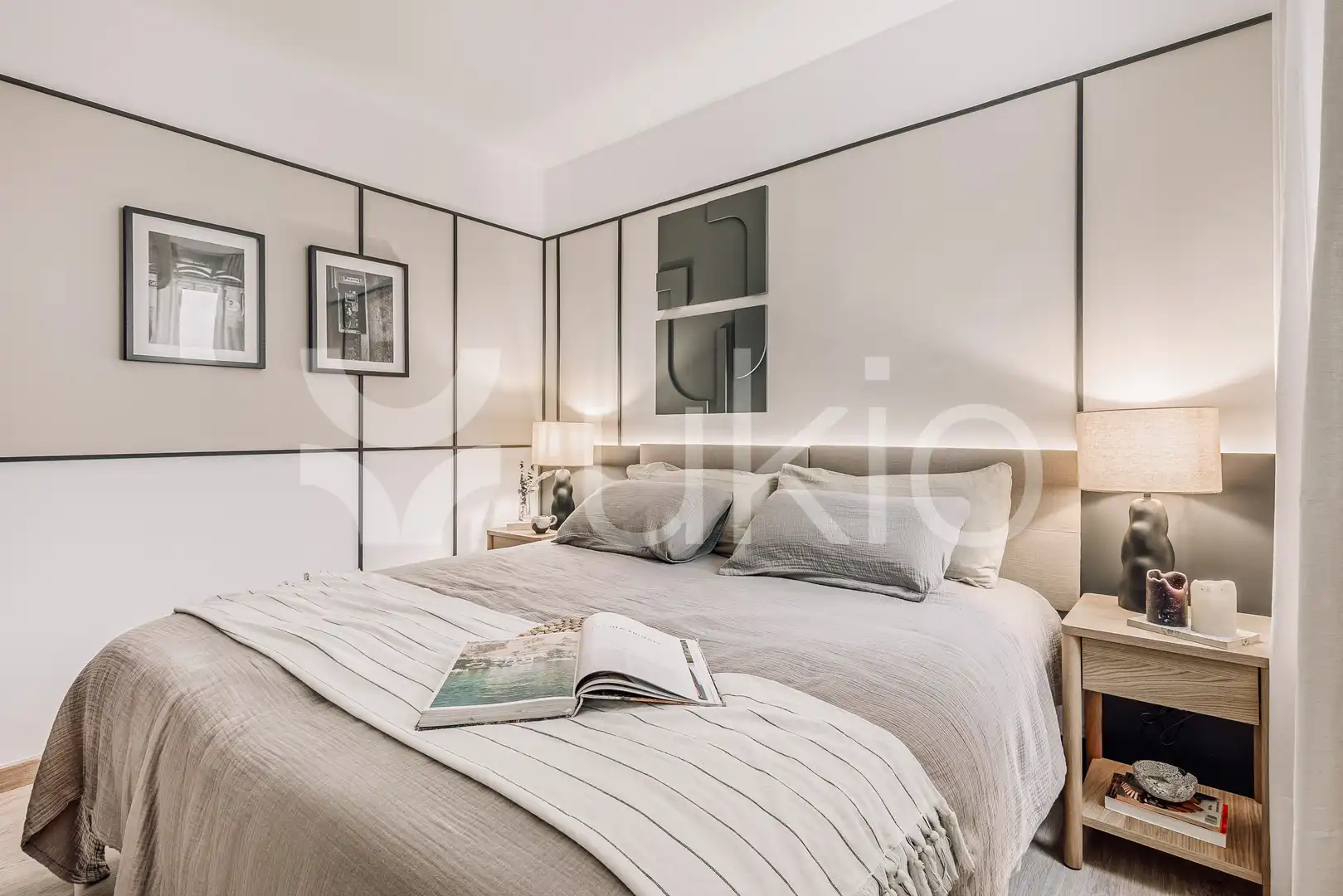 Dormitori de Apartament de lloguer en Madrid amb Aire condicionat, Calefacció i Moblat