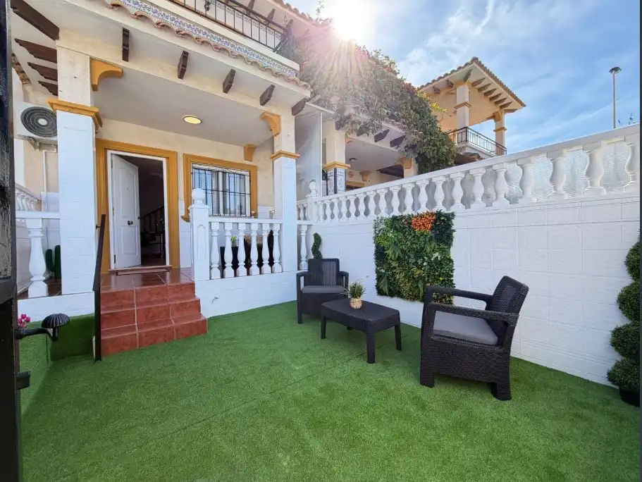 Terrassa de Casa o xalet en venda en Orihuela amb Aire condicionat, Calefacció i Terrassa