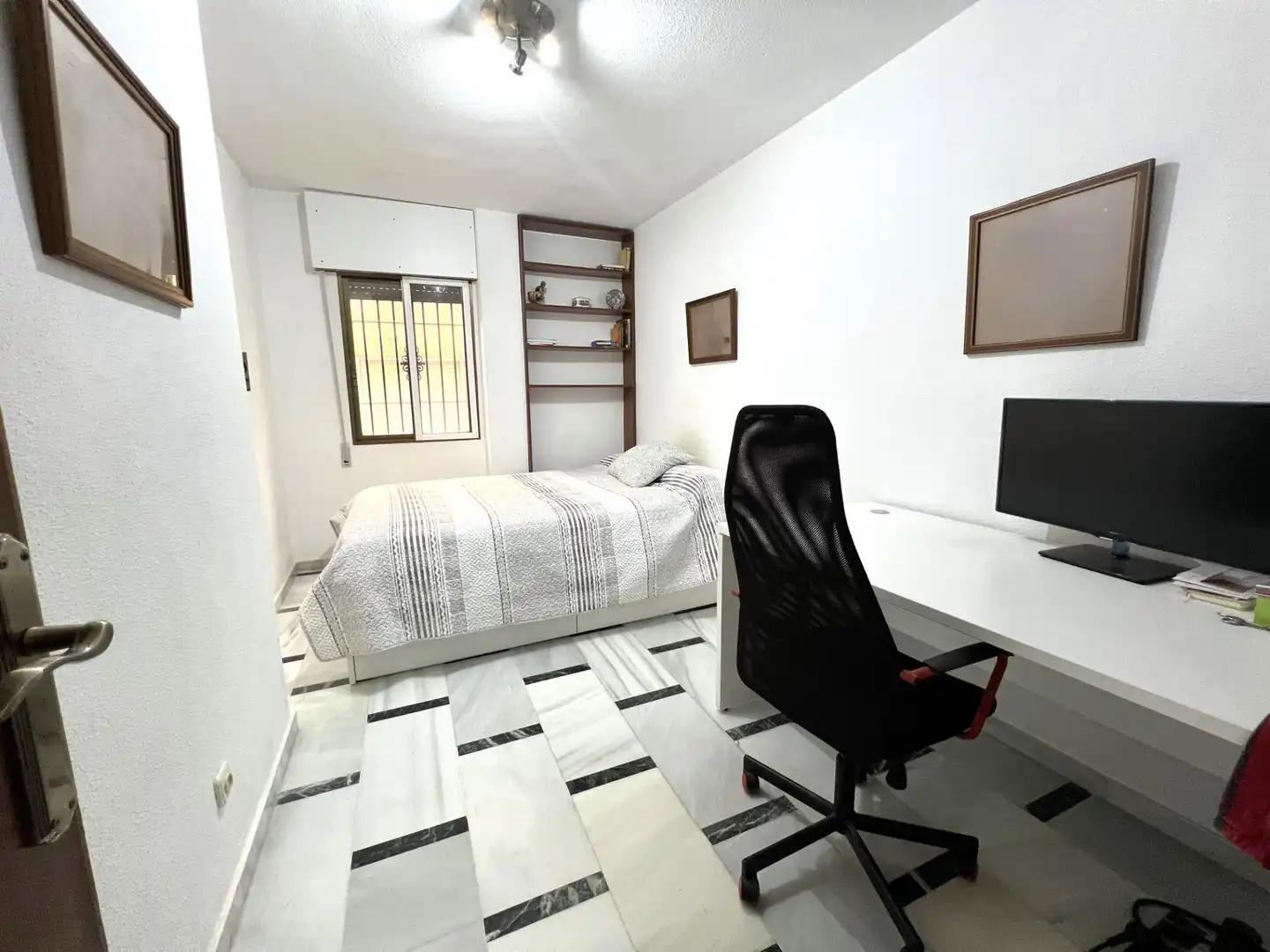 Bedroom of Flat for sale in Córdoba  with Air Conditioner, Heating and Terrace