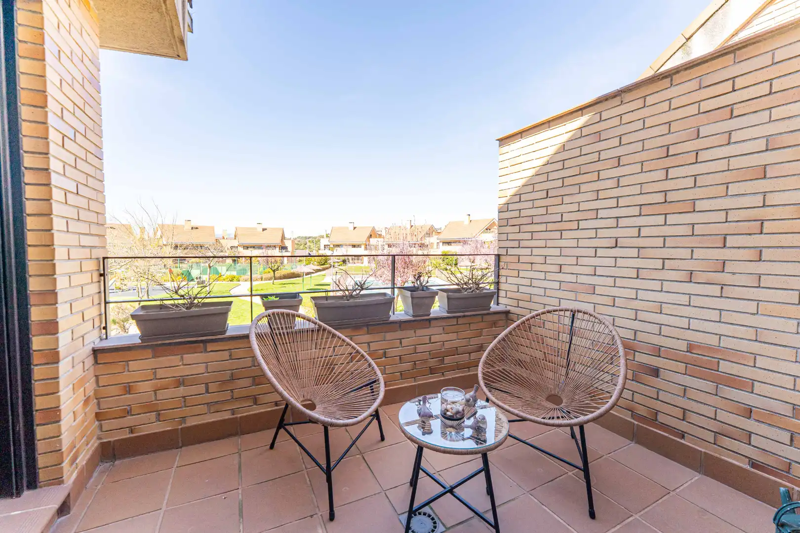 Terrassa de Casa adosada en venda en Torrelodones amb Aire condicionat, Calefacció i Jardí privat