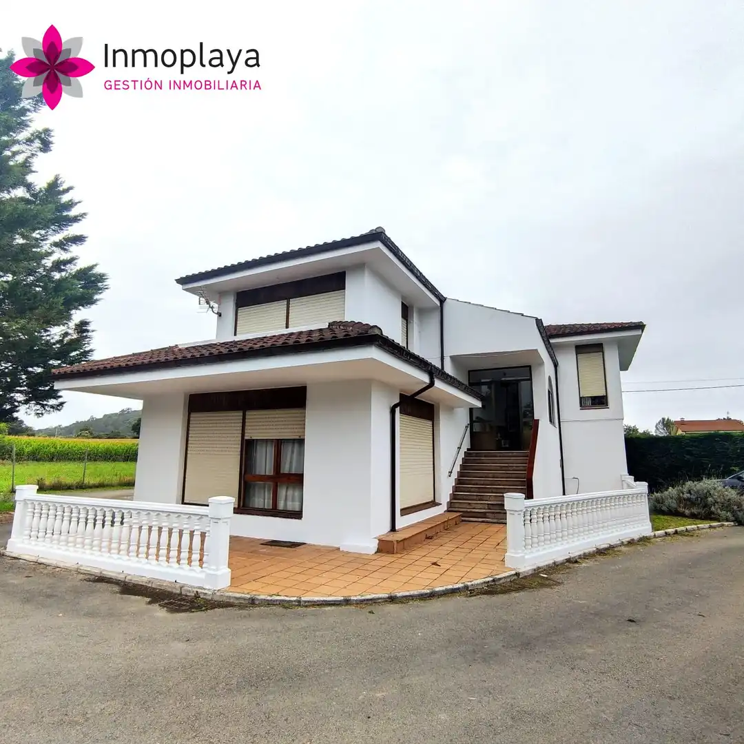 House with terrace for sale in Arnuero