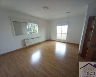 Flat to rent in Virgen de la Antigua, Centro ciudad