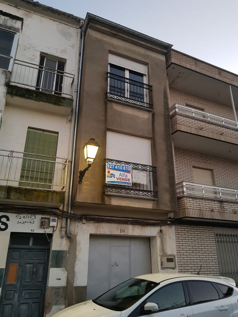 Vista exterior de Pis en venda en Montehermoso amb Jardí privat