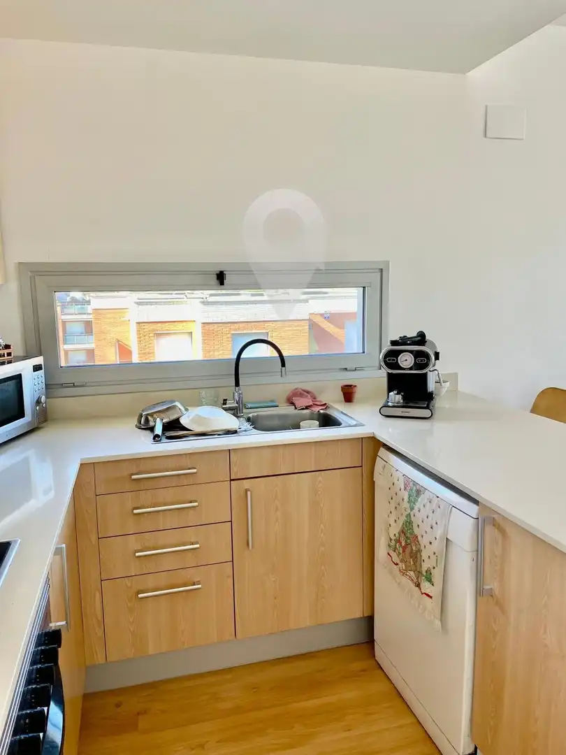 Küche von Wohnung zum Verkauf in Llançà mit Klimaanlage, Heizung und Abstellraum