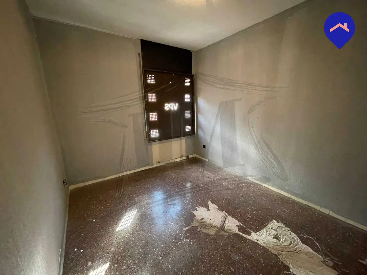 Habitación de Piso en venta en Madrid con Calefacción, Terraza y Alarma