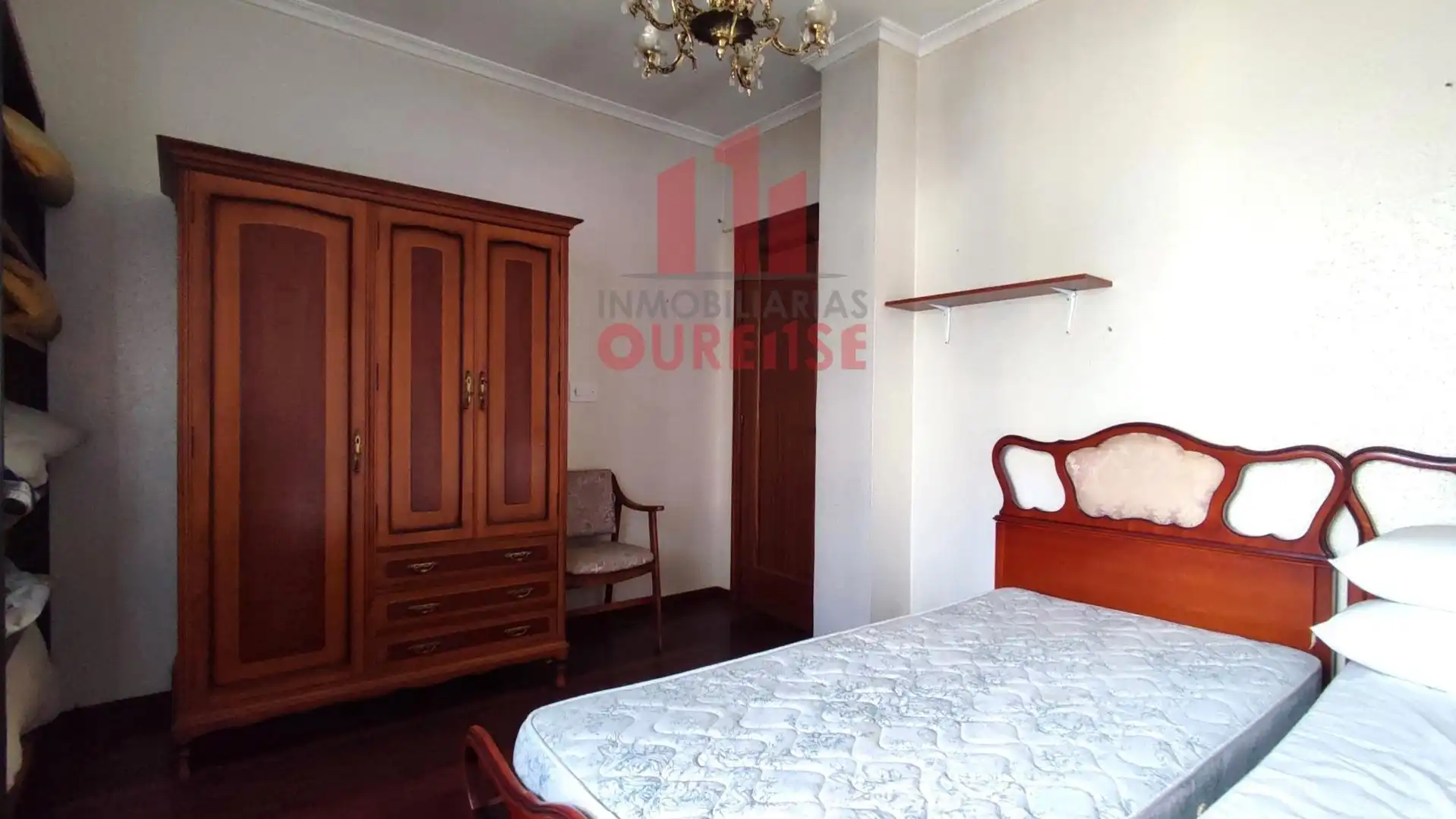 Habitación de Piso en venta en Barbadás con Trastero y Amueblado