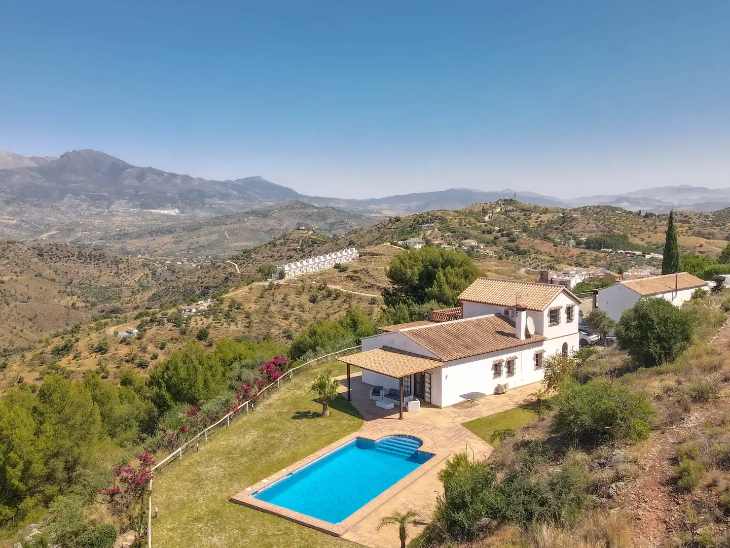 House with pool for sale in Camino Arroyo Seco, imagen 2