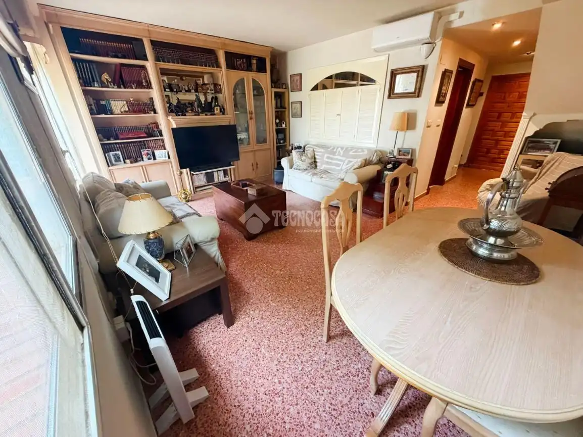 Flat for sale in Venta del Olivar