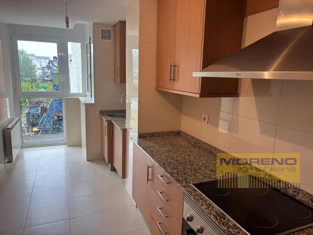 Cocina de Apartamento en venta en Sarria con Terraza