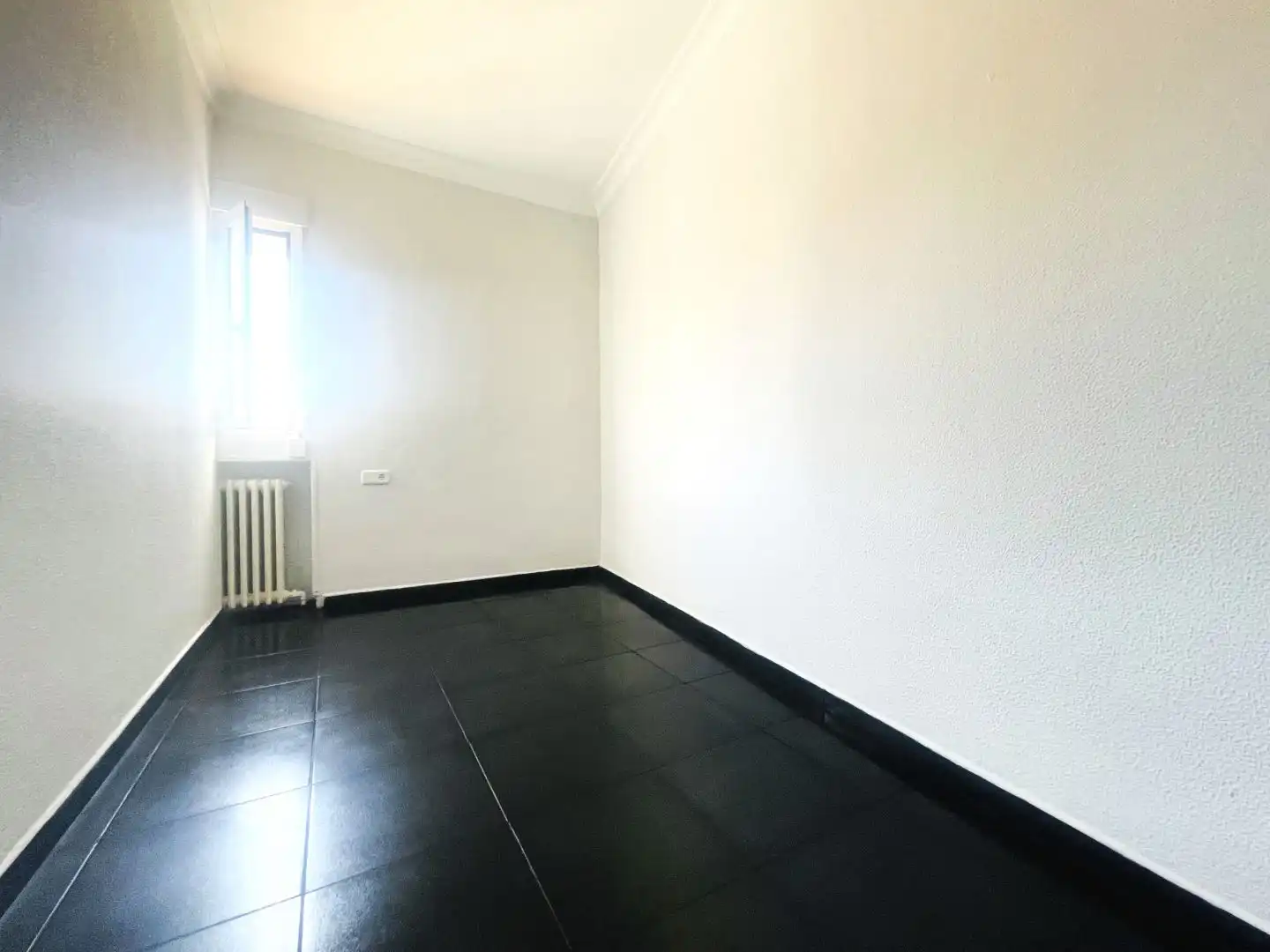 Schlafzimmer von Wohnung zur Miete in  Madrid Capital