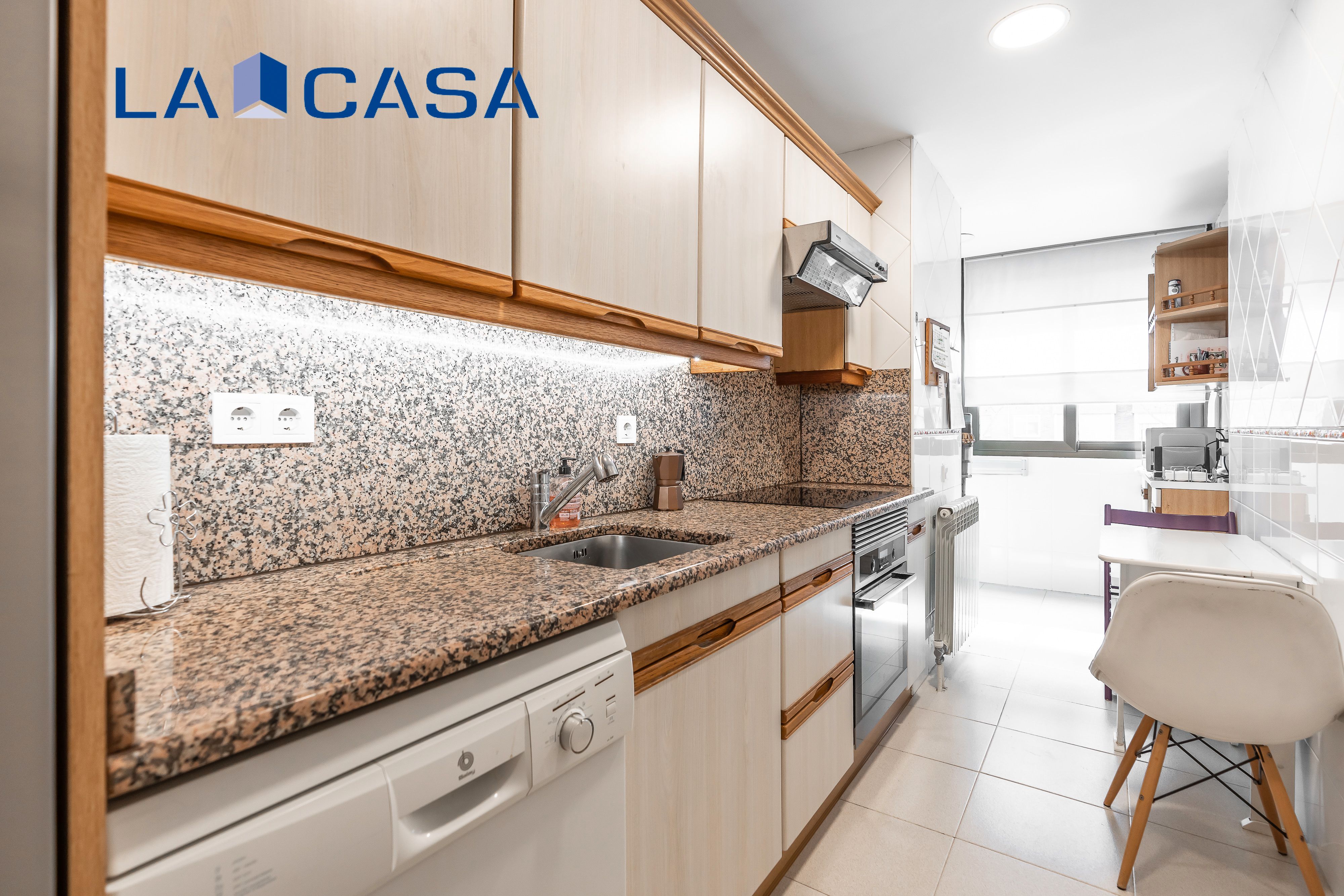 Kitchen of Flat for sale in  Madrid Capital  with Heating and Swimming Pool