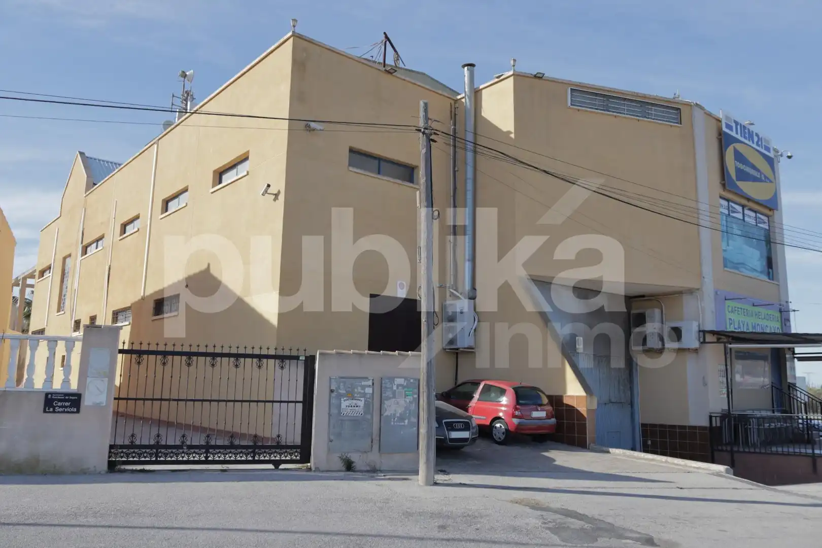 Exterior view of Commercial properties for sale in Guardamar del Segura  with Terrace